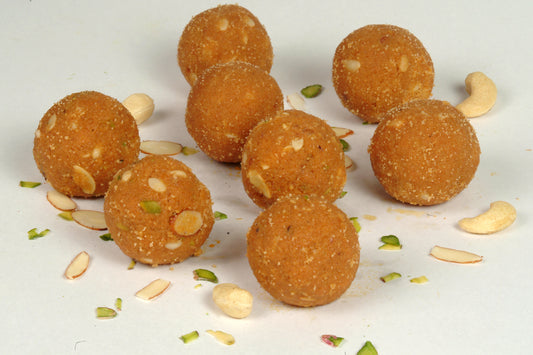 Besan Laddoo in Desi Ghee